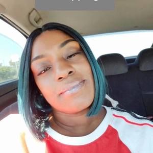 Meet your Posher, Nikki